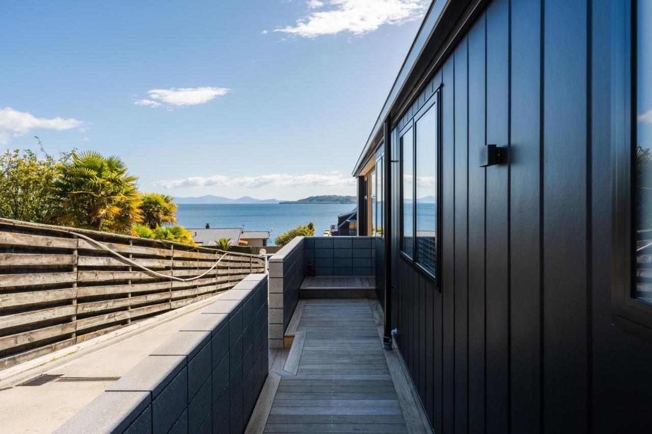 Lakeview Terrace - Taupo Holiday Home מראה חיצוני תמונה