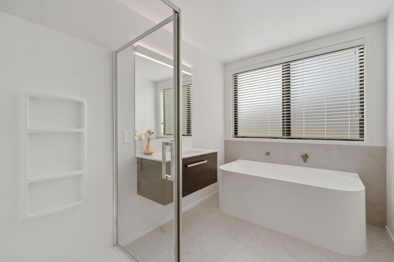 Lakeview Terrace - Taupo Holiday Home מראה חיצוני תמונה